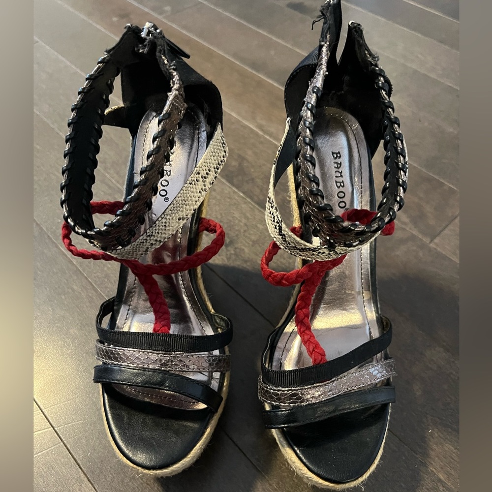 Wedges w cork heel.